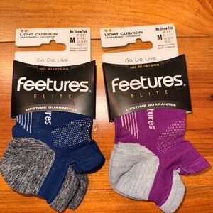 Feetures Elite Light Cushion No Show Tab Socks - Blue and Purple